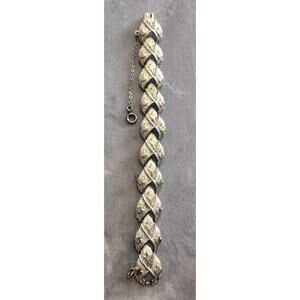 Vintage Coro Textured Silver Tone Link Bracelet With Safety Chain Signed 7 in